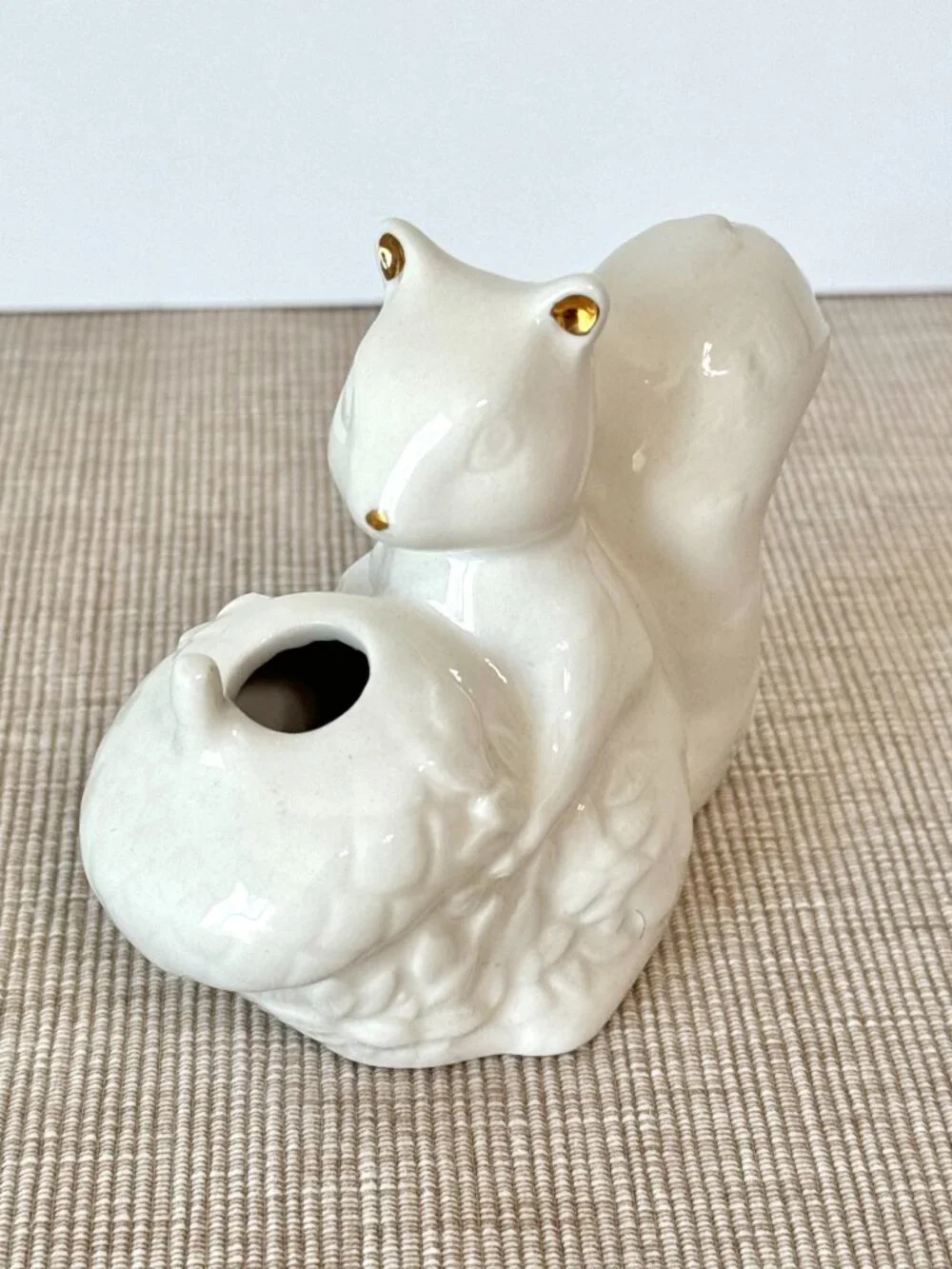 NEW Anthropologie Winter White Creature Bud Vase SQUIRREL Figurine - Picture 1 of 8